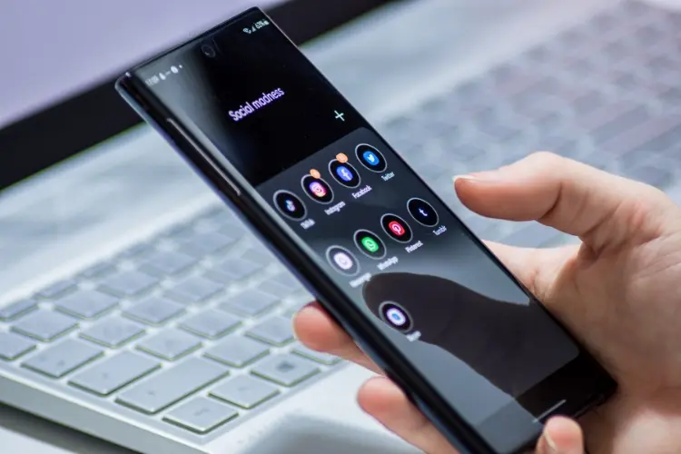 Phones that Support eSIM